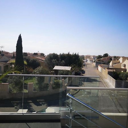 Appartement Au Dessus De La Maison Du Saunier Salin-de-Giraud Kültér fotó