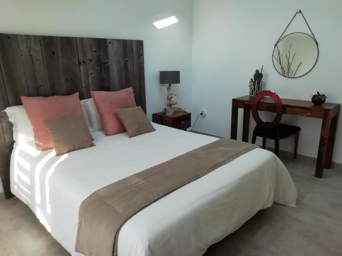 Appartement Au Dessus De La Maison Du Saunier Salin-de-Giraud Kültér fotó