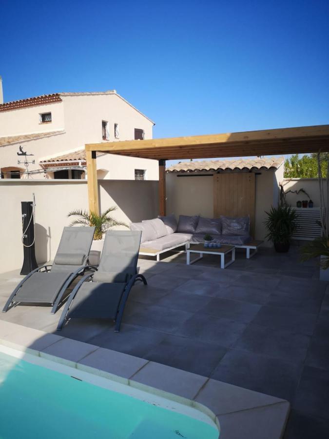 Appartement Au Dessus De La Maison Du Saunier Salin-de-Giraud Kültér fotó