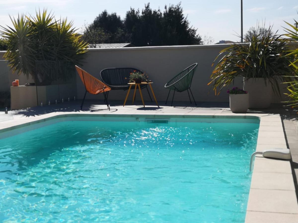 Appartement Au Dessus De La Maison Du Saunier Salin-de-Giraud Kültér fotó