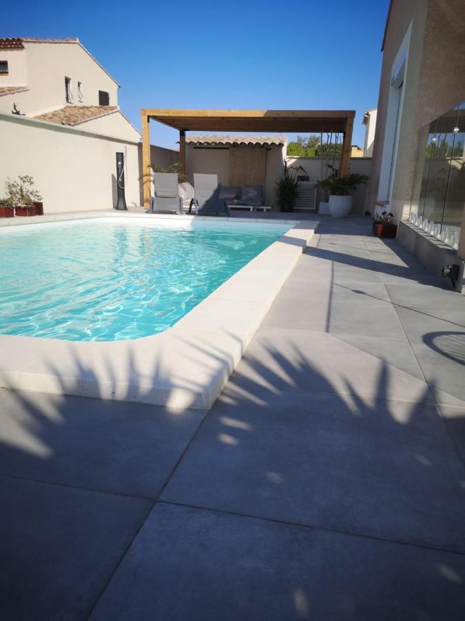 Appartement Au Dessus De La Maison Du Saunier Salin-de-Giraud Kültér fotó