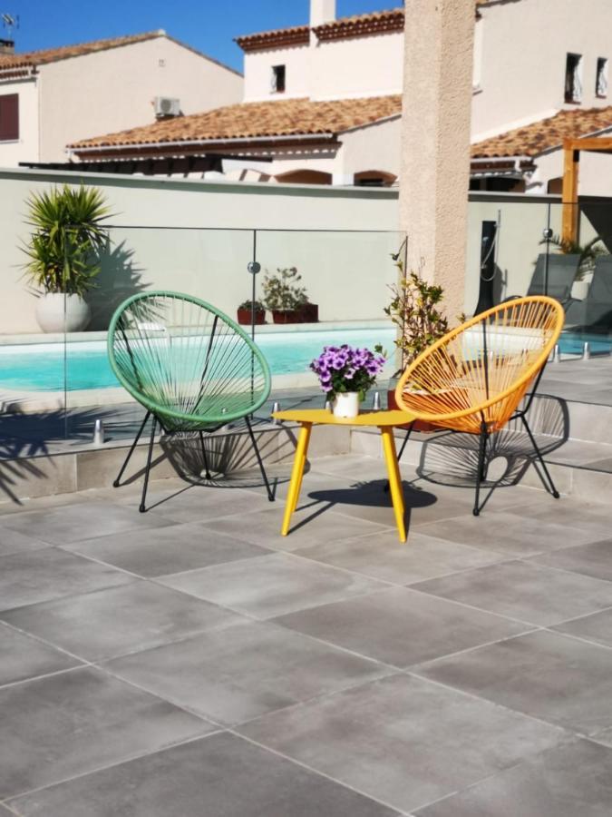 Appartement Au Dessus De La Maison Du Saunier Salin-de-Giraud Kültér fotó