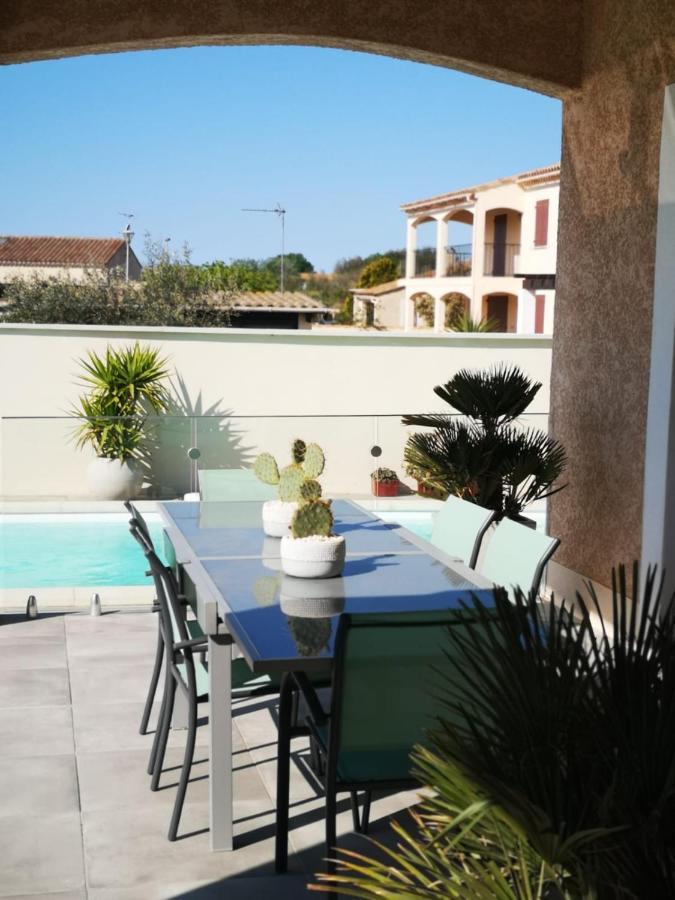 Appartement Au Dessus De La Maison Du Saunier Salin-de-Giraud Kültér fotó